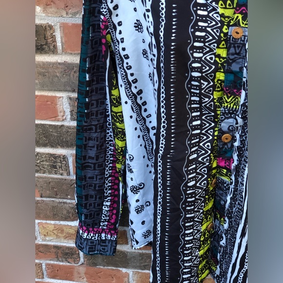 Stuzo Graphic Print Button Front Shirt , Gender Neutral, Black Owned Size M - Picture 7 of 10